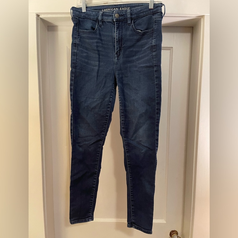 Women’s American Eagle Super Stretch Size 6